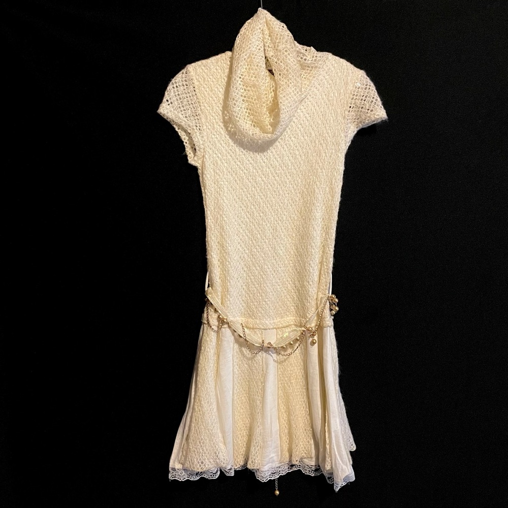 F&2 Short Sleeve Knit Beige & Gold Sparkle Dress with Cow neck